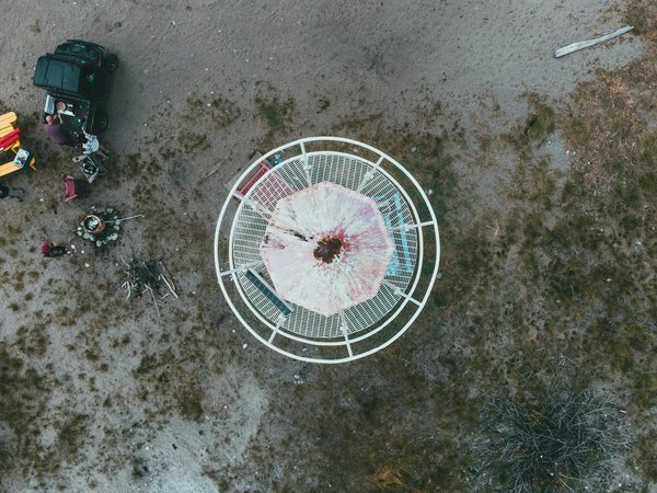 Welche MaÃŸnahmen kÃ¶nnen Reisende ergreifen um nachhaltiger zu reisen?